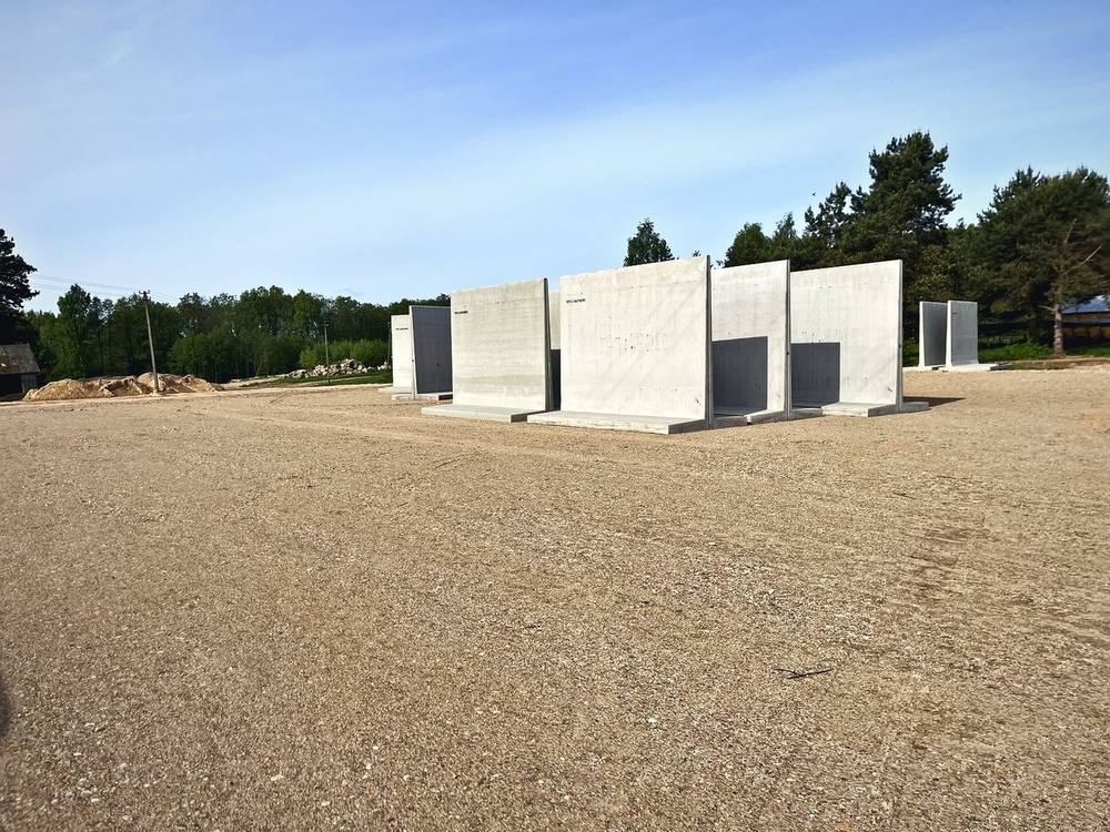 Silosinių statyba – gelžbetonio elementai aikštelėje